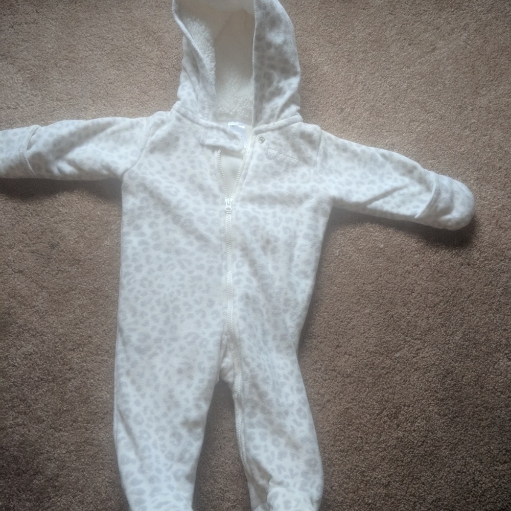 White and grey leopard fleece suit